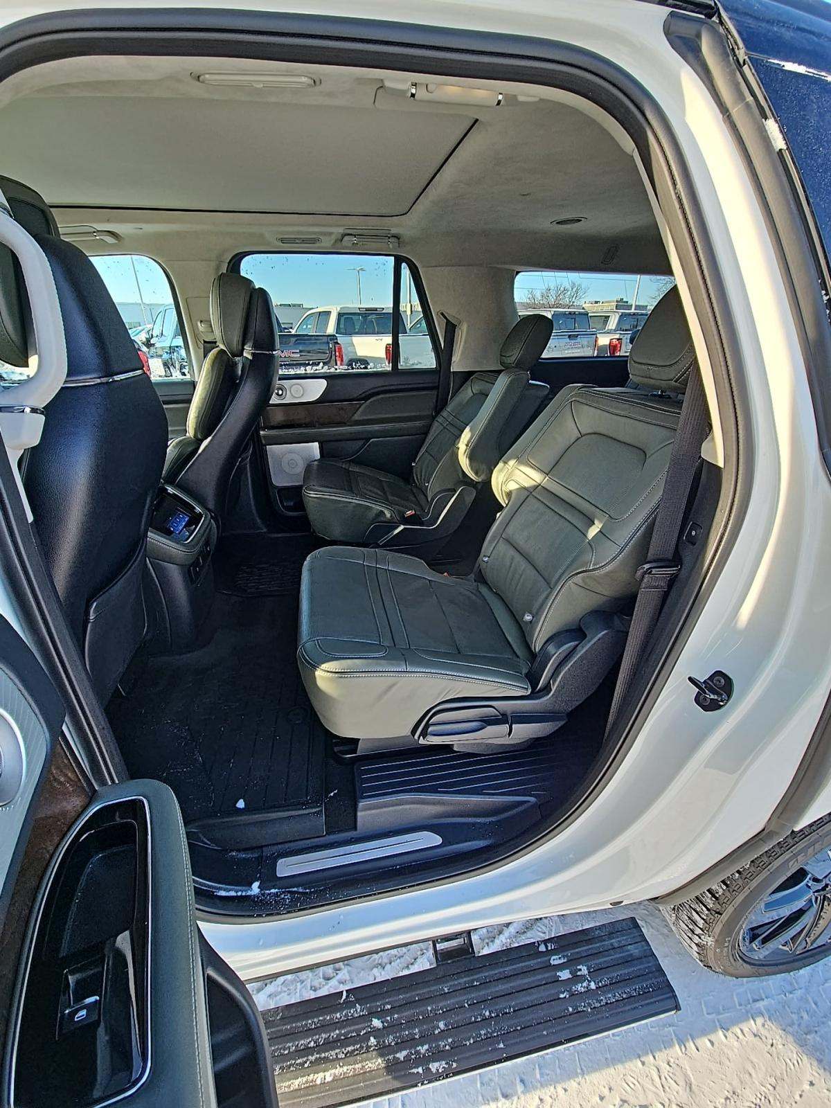 2024 Lincoln Navigator L Black Label AWD