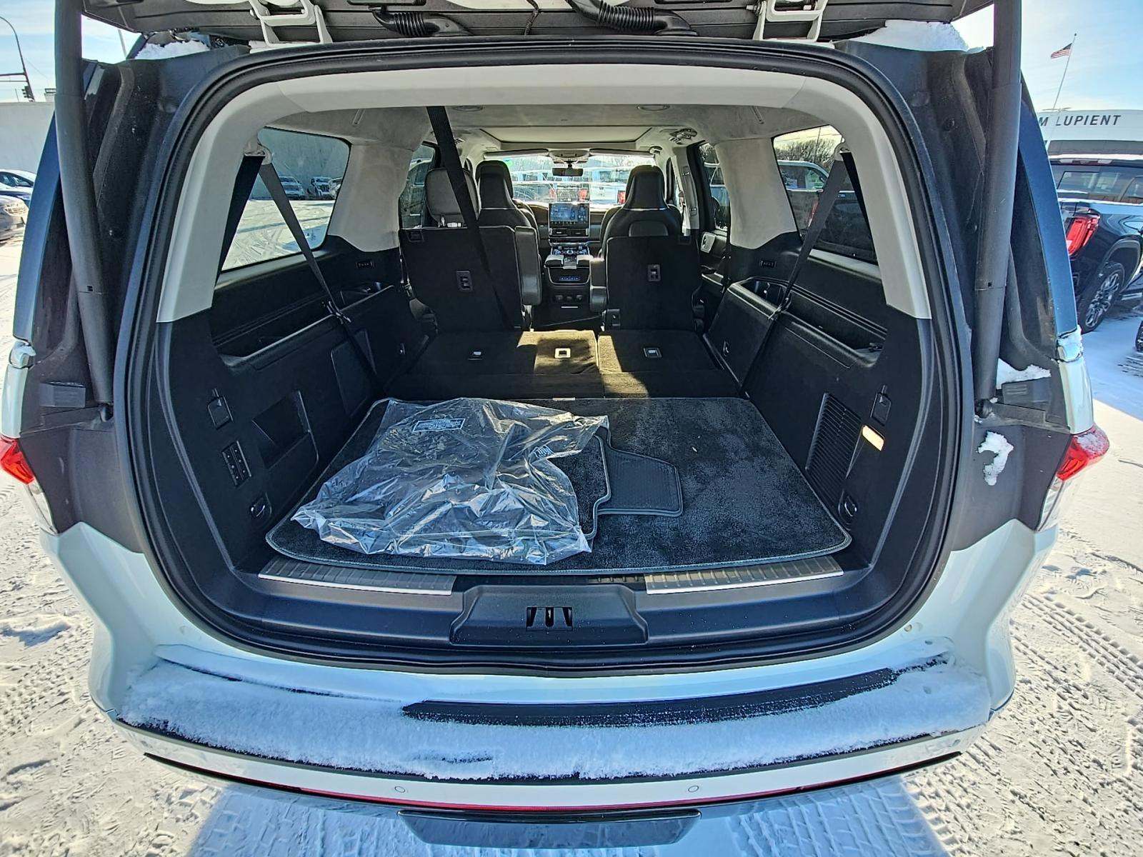 2024 Lincoln Navigator L Black Label AWD