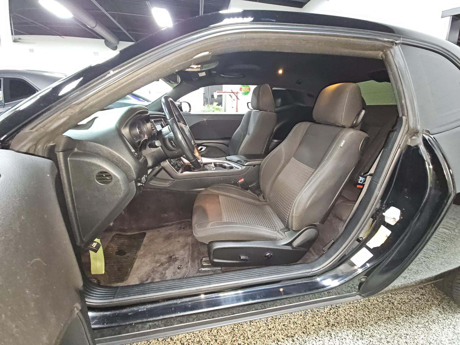 2018 Dodge Challenger R/T RWD