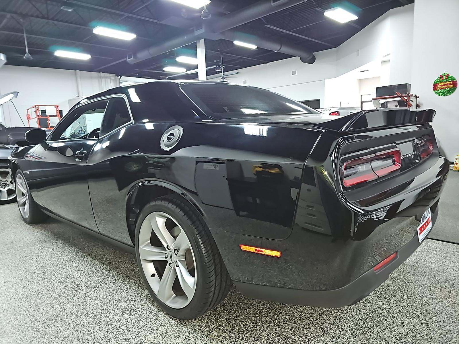 2018 Dodge Challenger R/T RWD