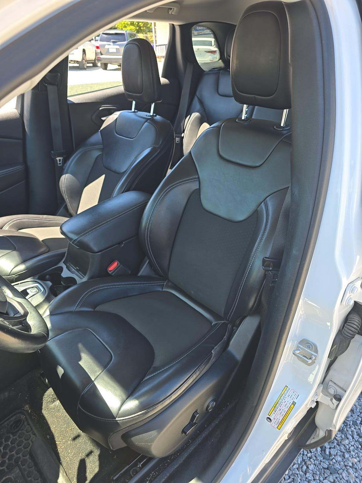 2019 Jeep Cherokee Latitude Plus AWD