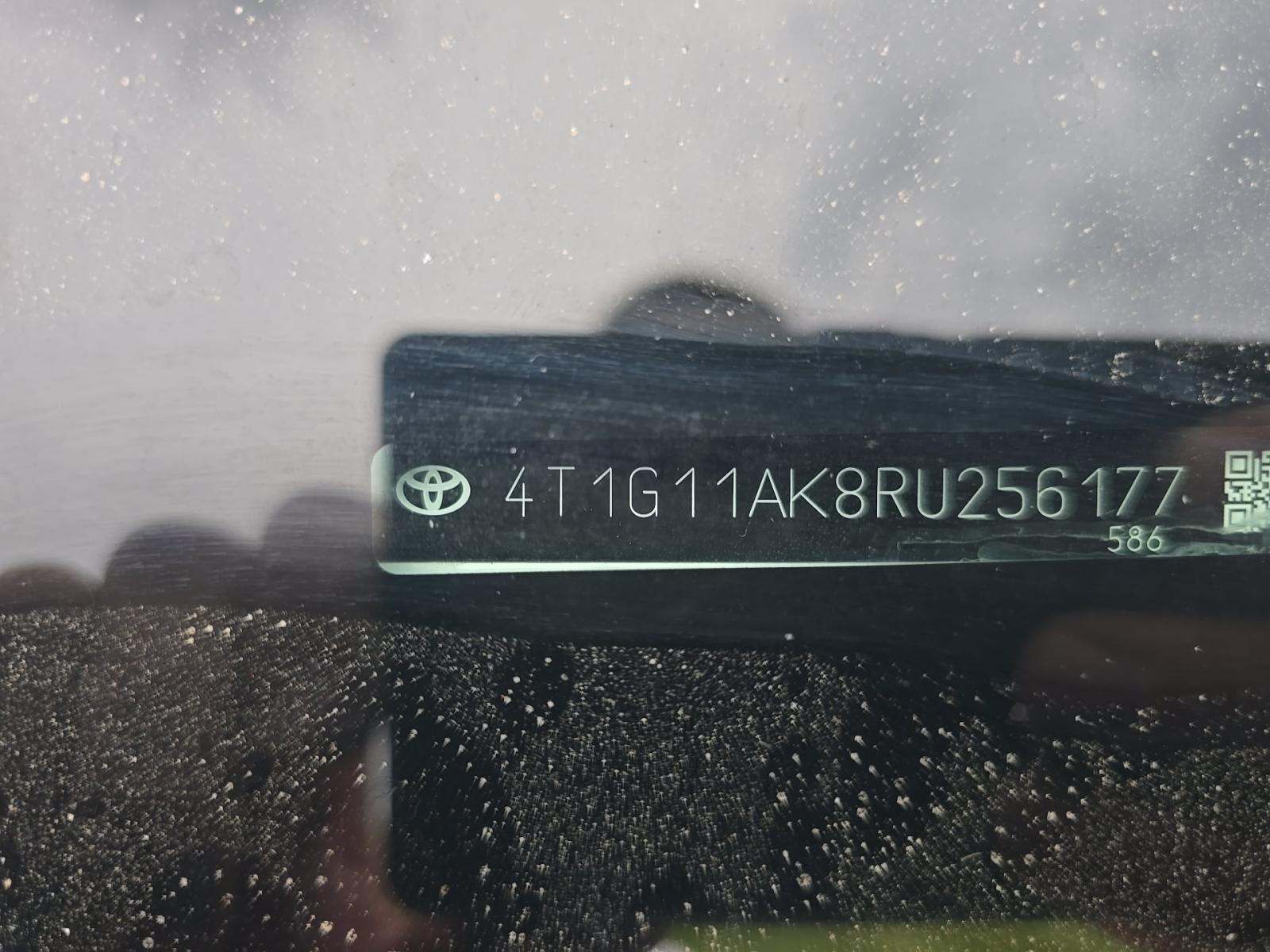 TOYOTA CAMRY - 5