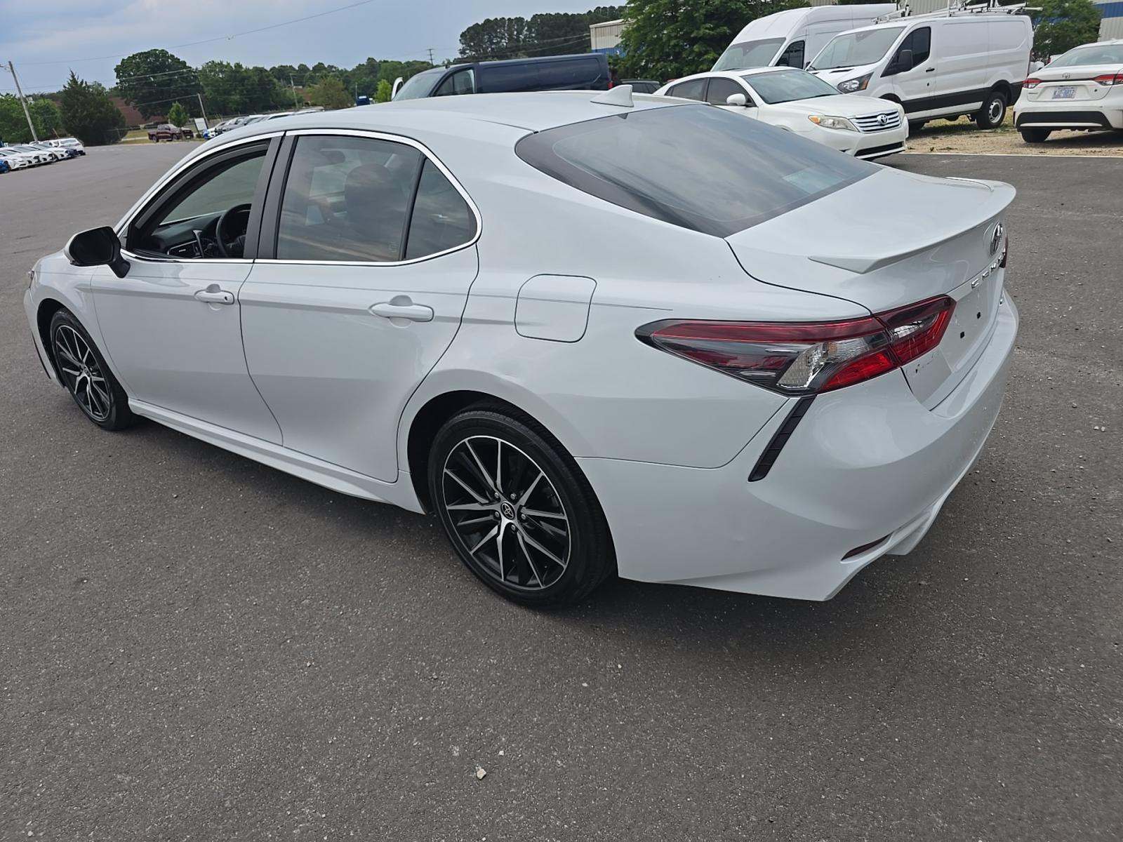 TOYOTA CAMRY - 2