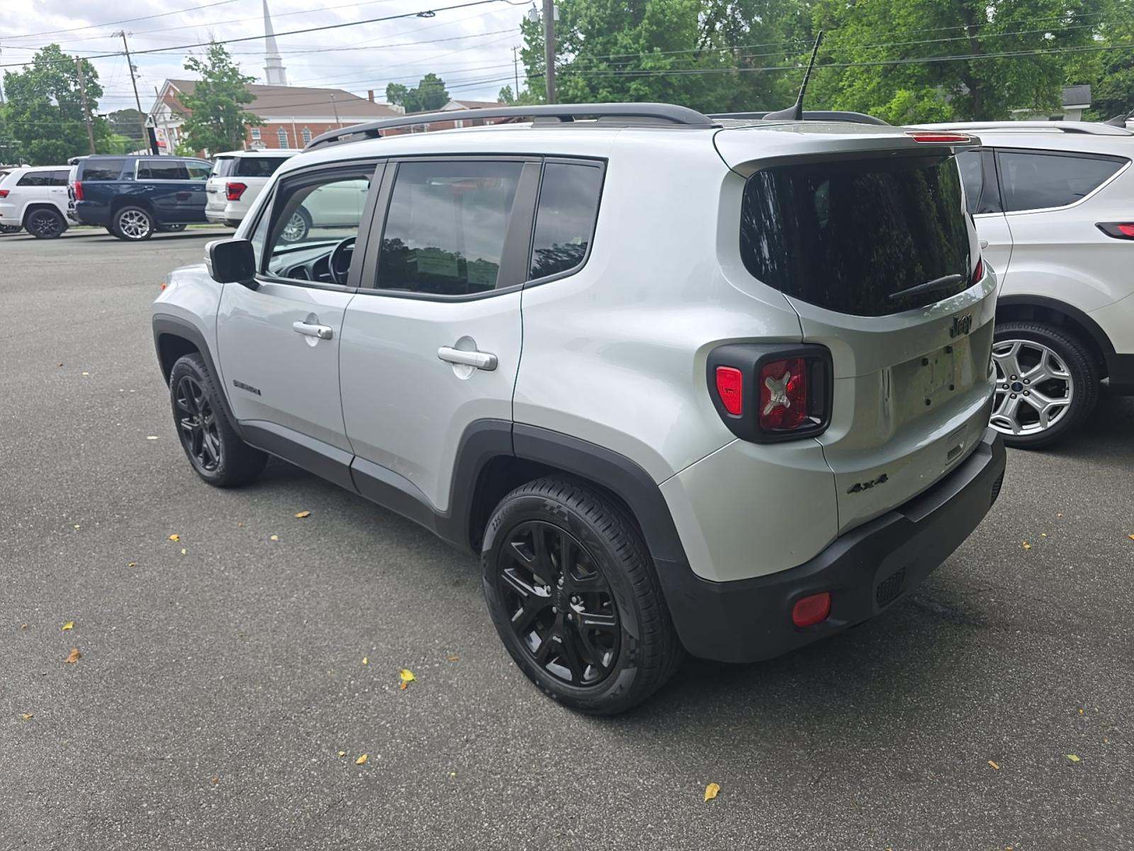 2018 Jeep Renegade Latitude Altitude Edition AWD