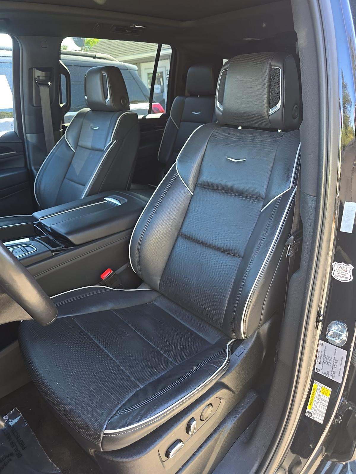 2023 Cadillac Escalade ESV Sport AWD