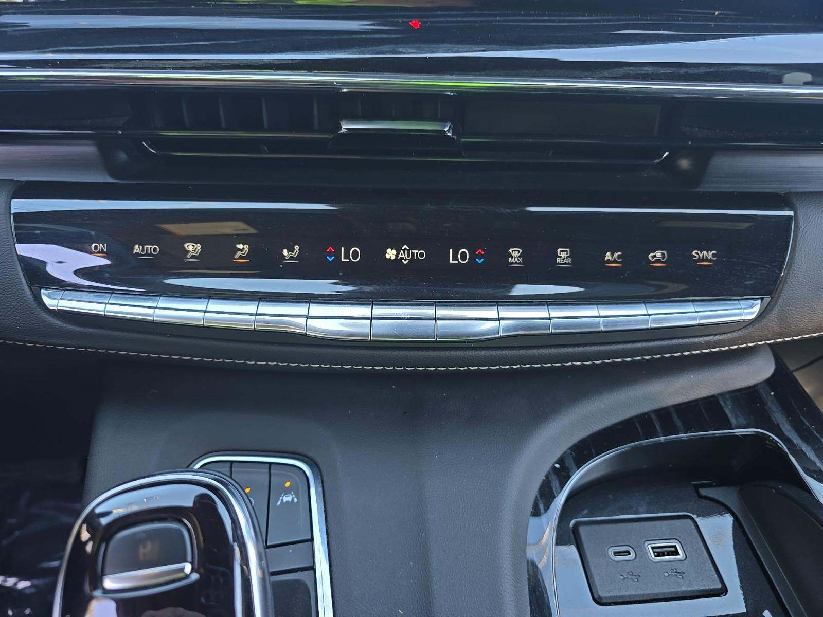 2023 Cadillac Escalade ESV Sport AWD