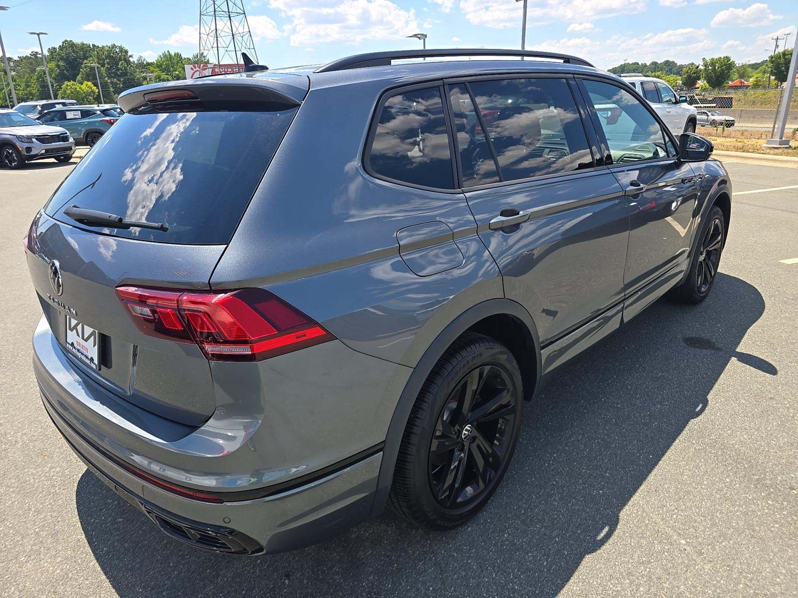 2024 Volkswagen Tiguan 2.0T SE R-Line Black FWD