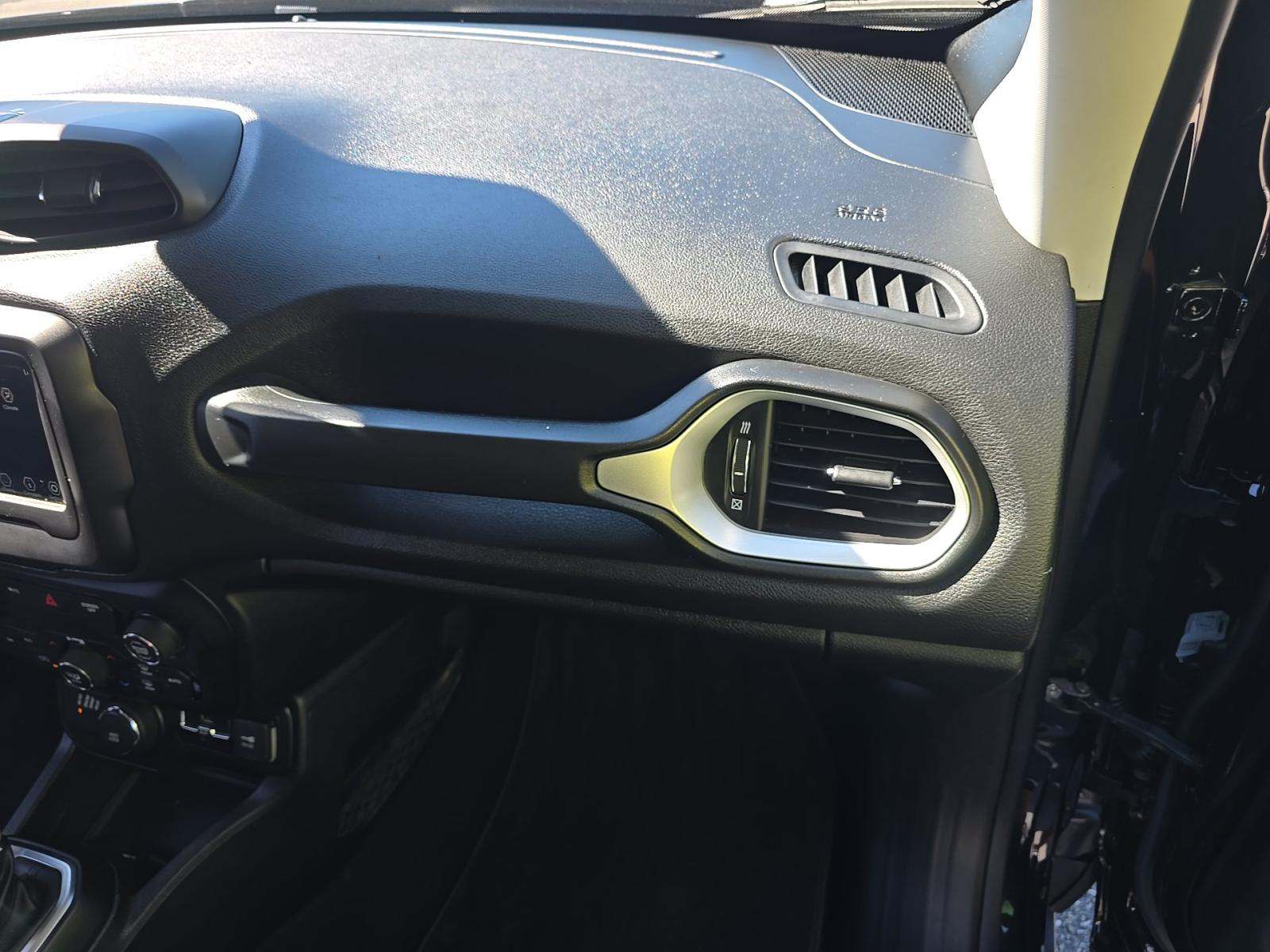 2019 Jeep Renegade Latitude AWD