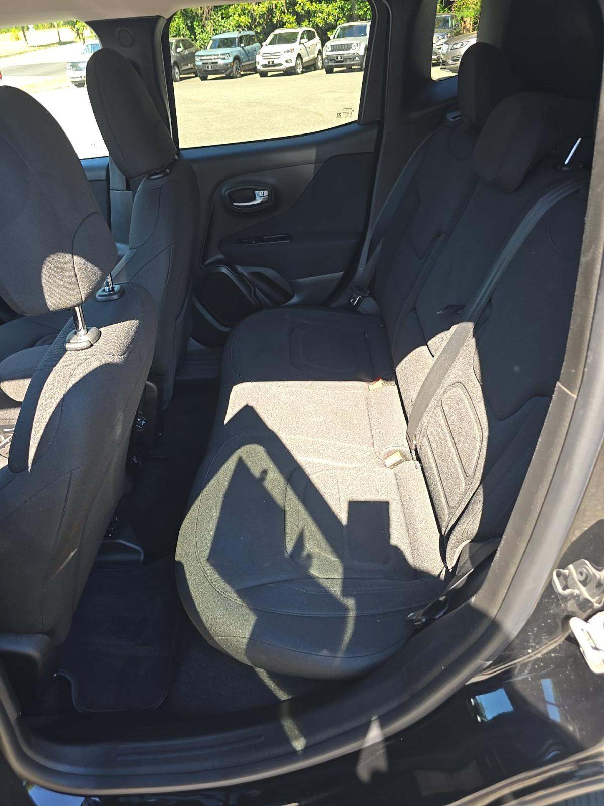 2019 Jeep Renegade Latitude AWD