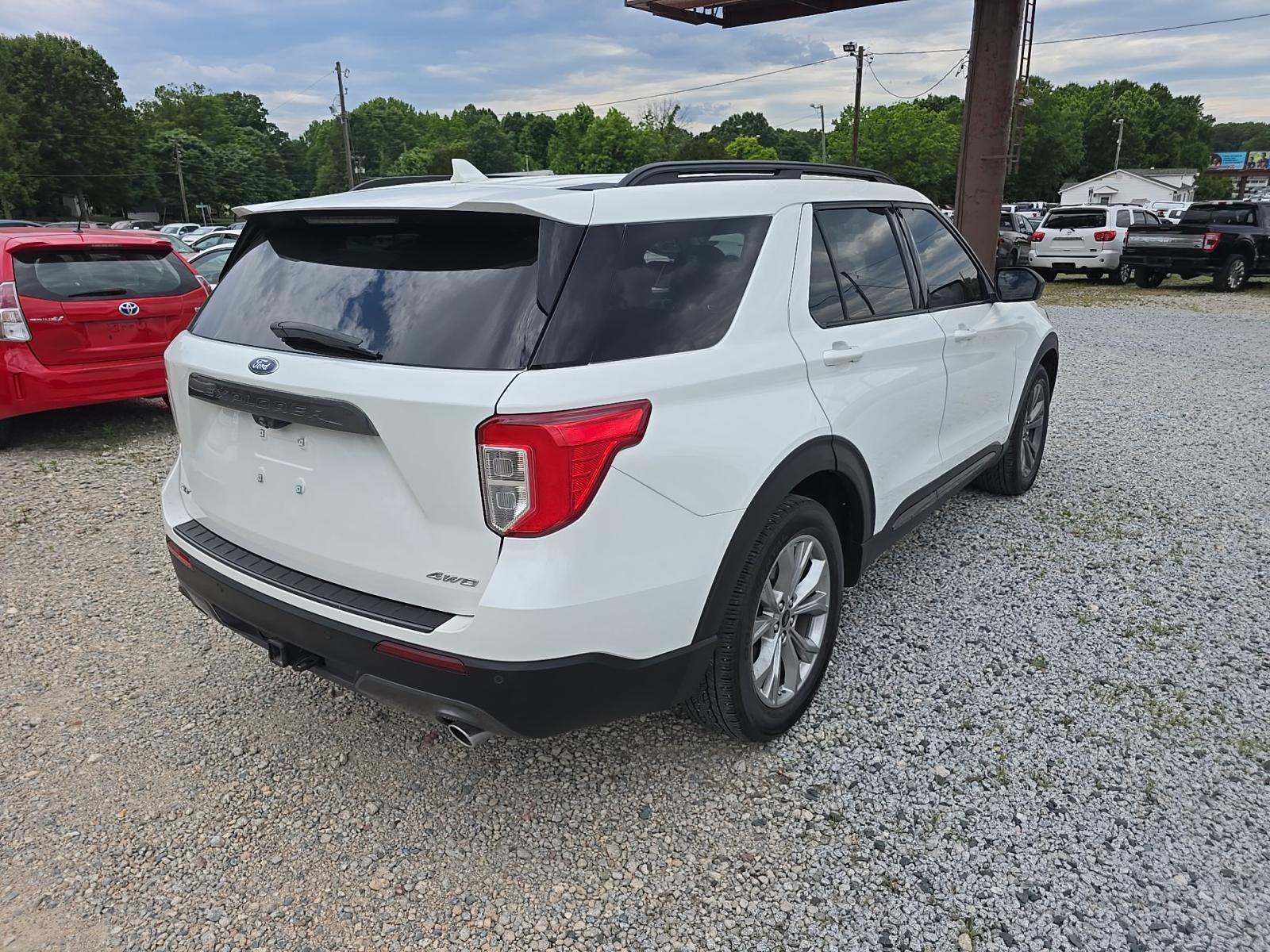 FORD EXPLORER - 3