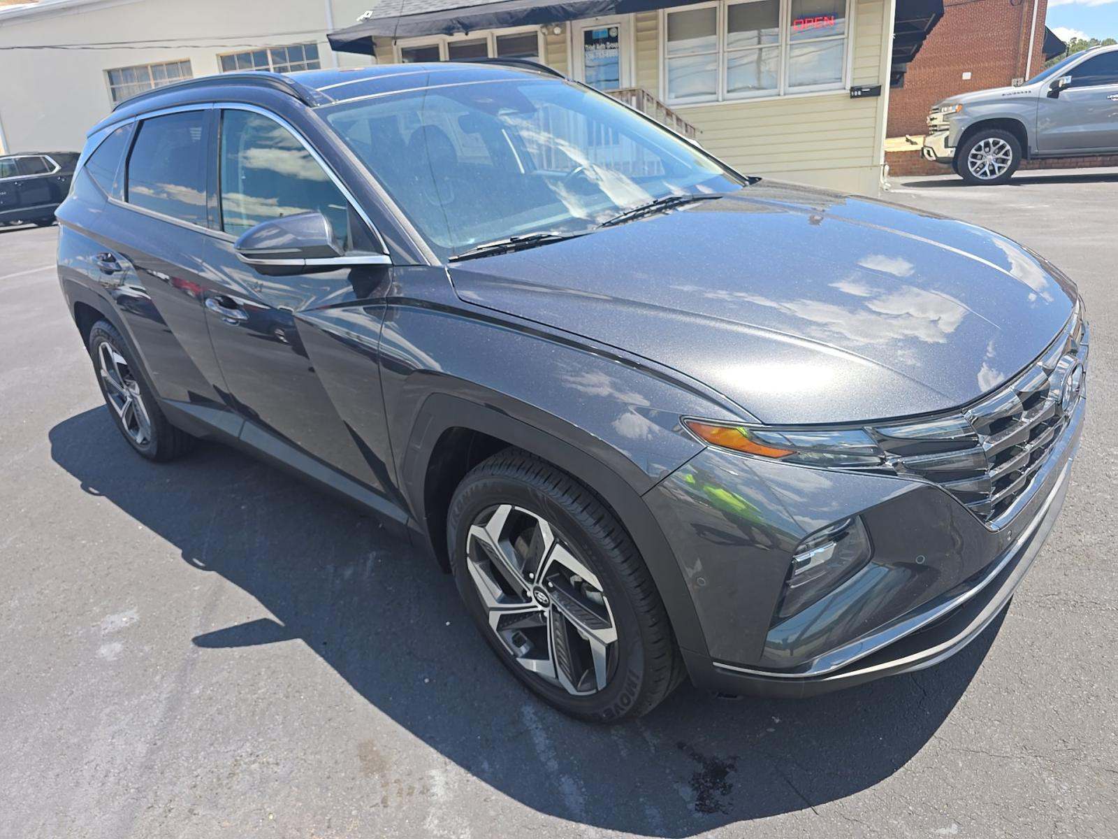 HYUNDAI TUCSON - 4