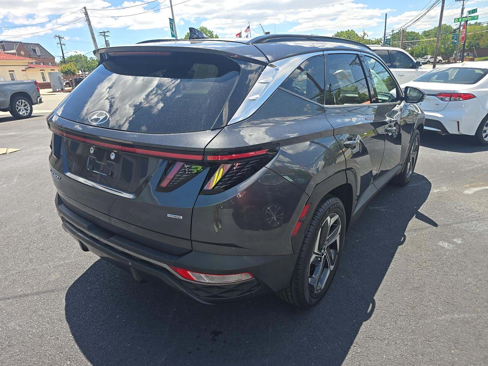HYUNDAI TUCSON - 3