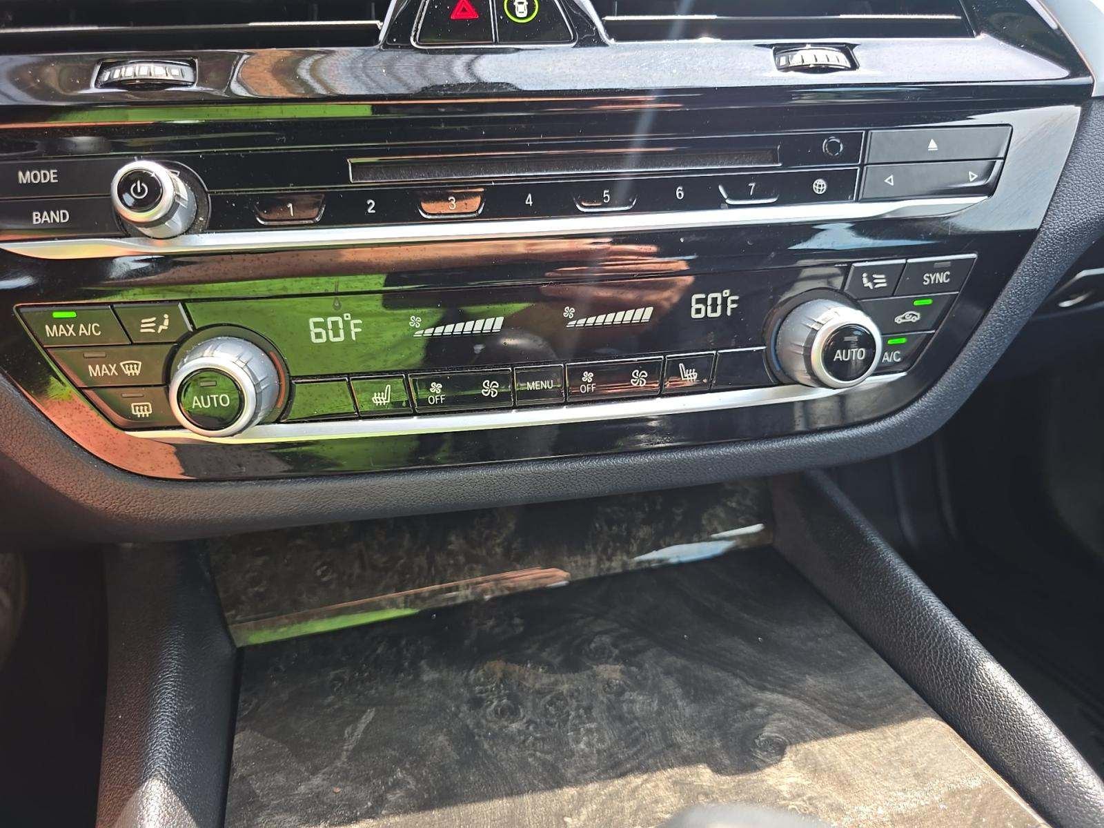 2019 BMW 5 Series 530e xDrive iPerformance AWD