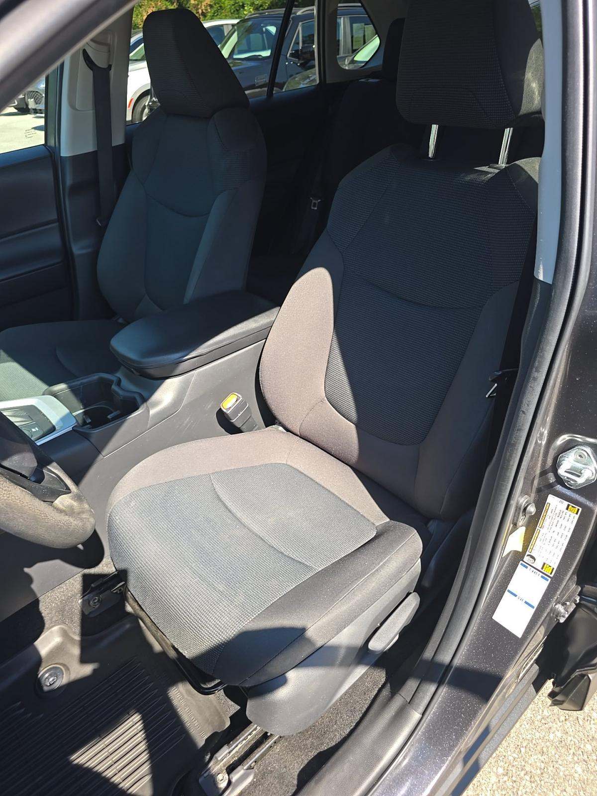 2022 Toyota RAV4 Hybrid LE AWD