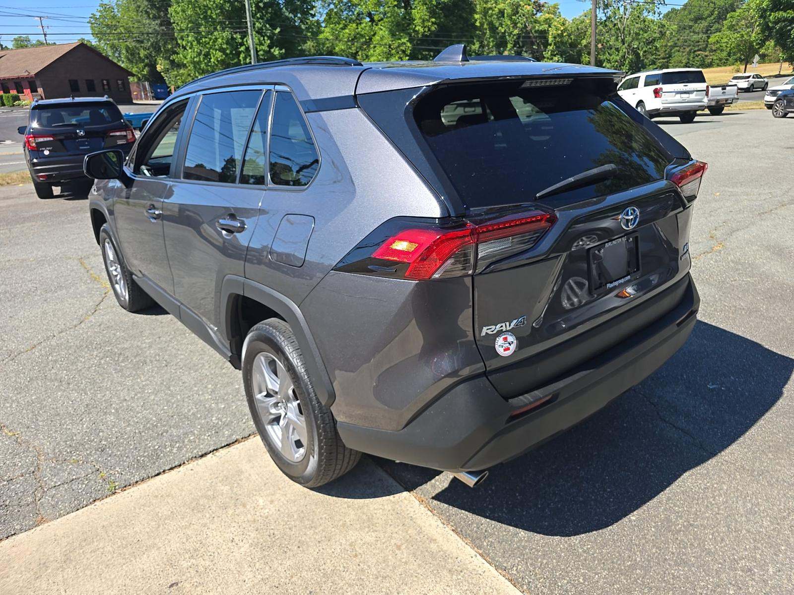 2022 Toyota RAV4 Hybrid LE AWD