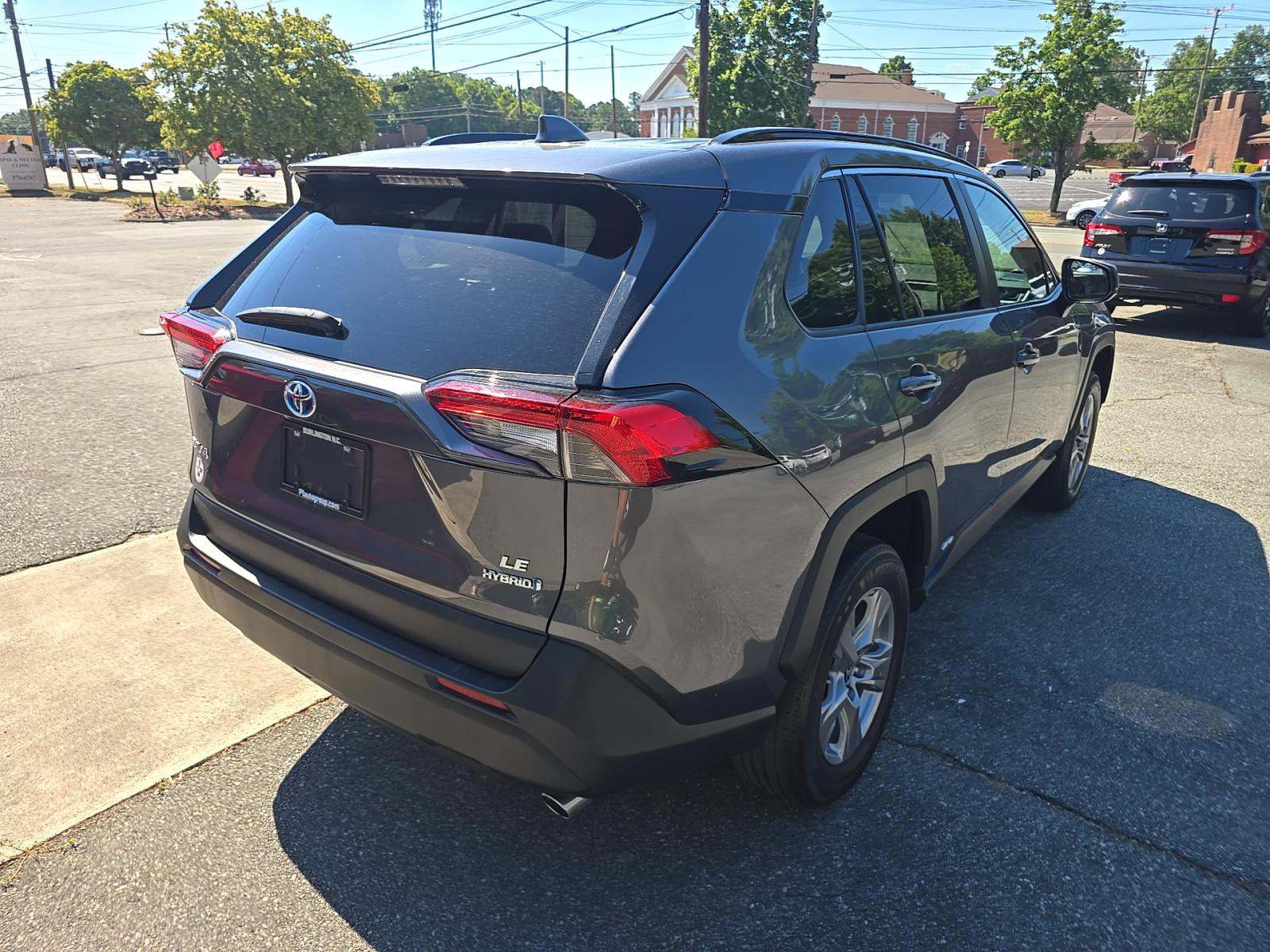 2022 Toyota RAV4 Hybrid LE AWD