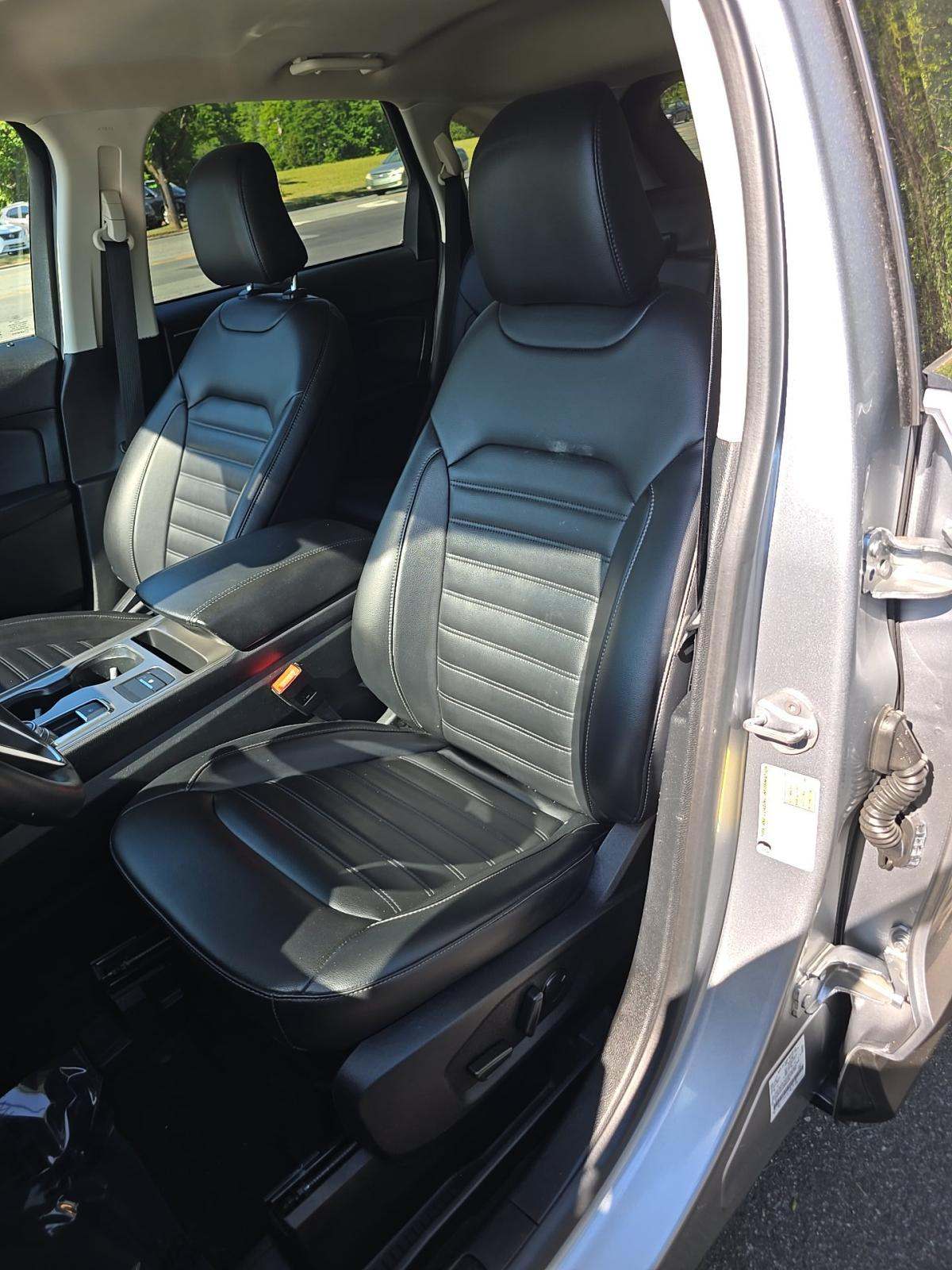 2022 Ford Edge SEL AWD