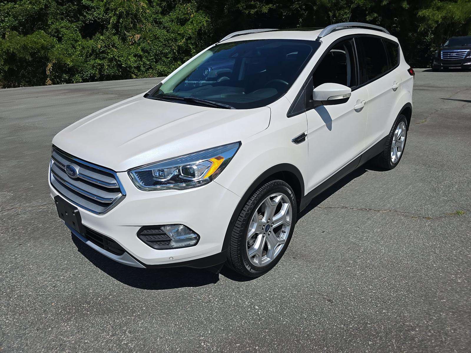 FORD ESCAPE - 1