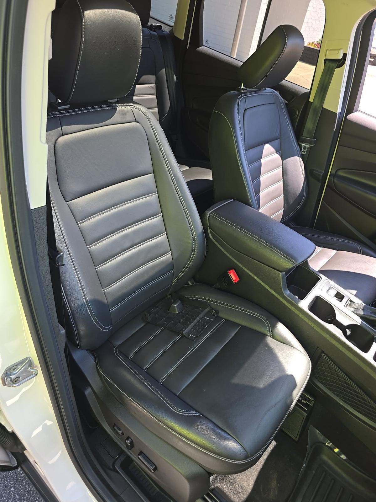 2019 Ford Escape Titanium AWD