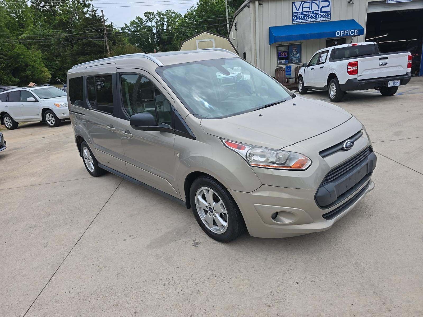 FORD TRANSIT CONNECT - 4