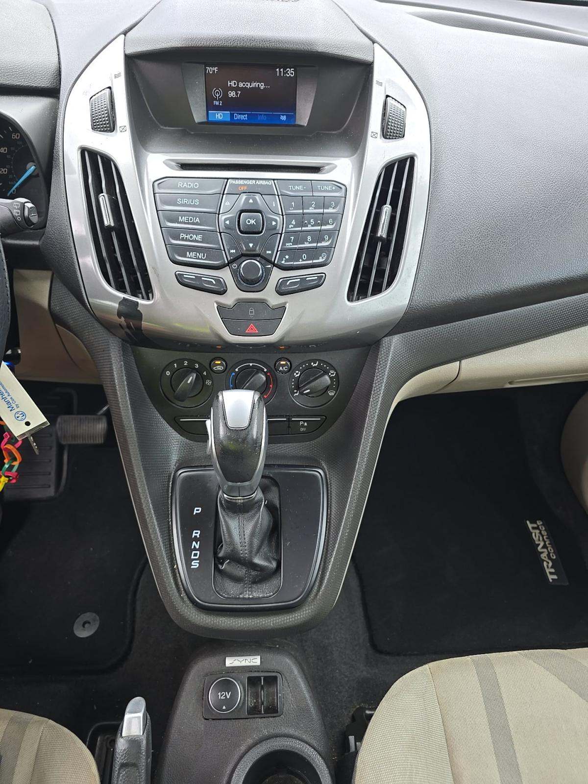 FORD TRANSIT CONNECT - 10