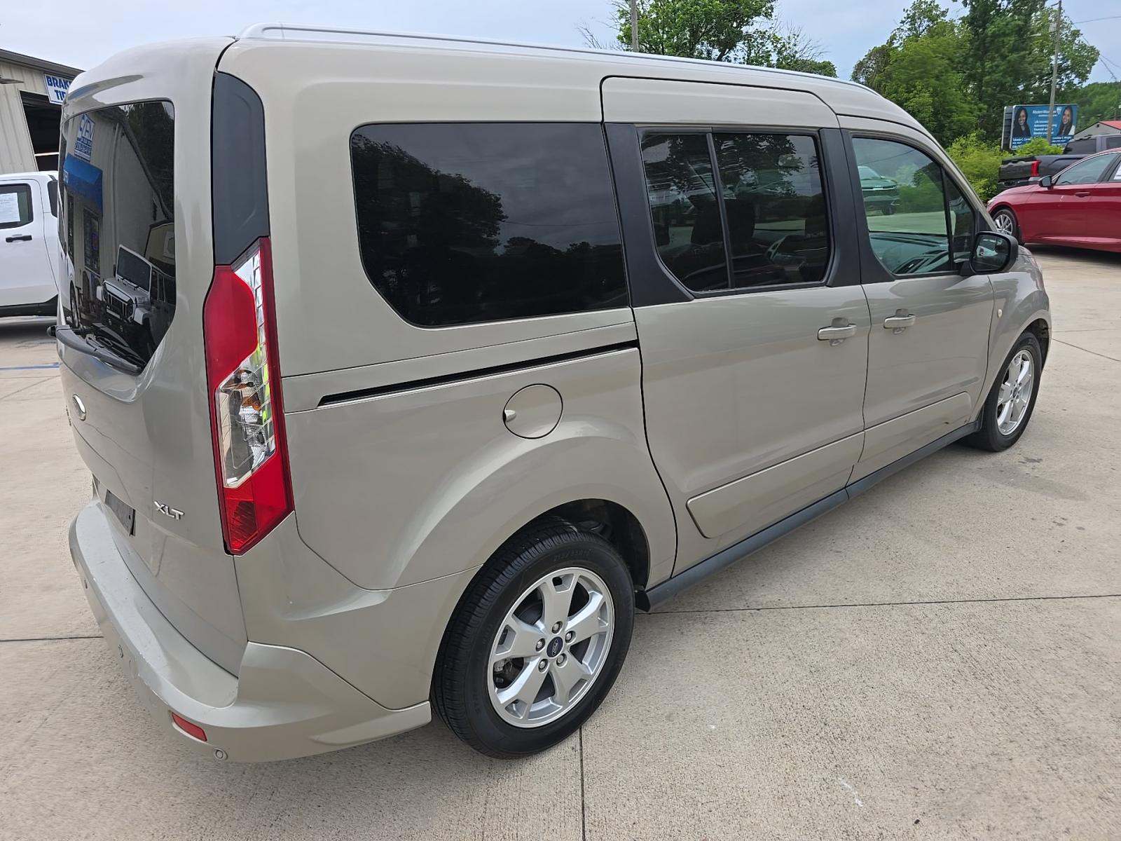 FORD TRANSIT CONNECT - 3