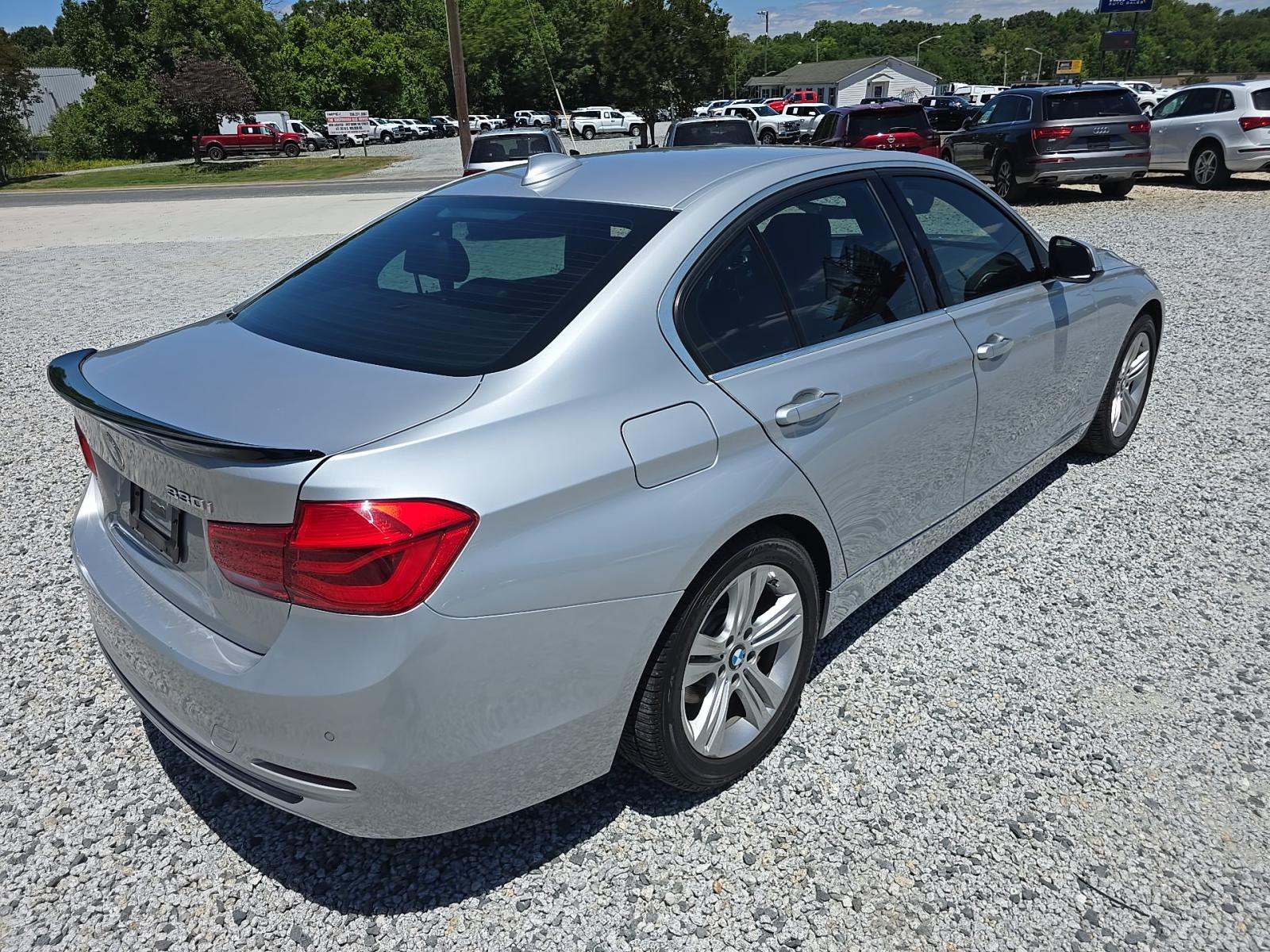 2018 BMW 3 Series 330i RWD