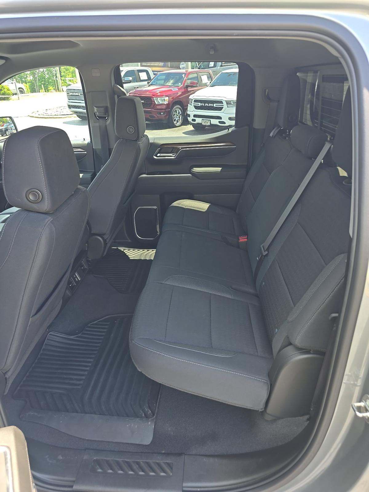 2024 Chevrolet Silverado 1500 LT AWD