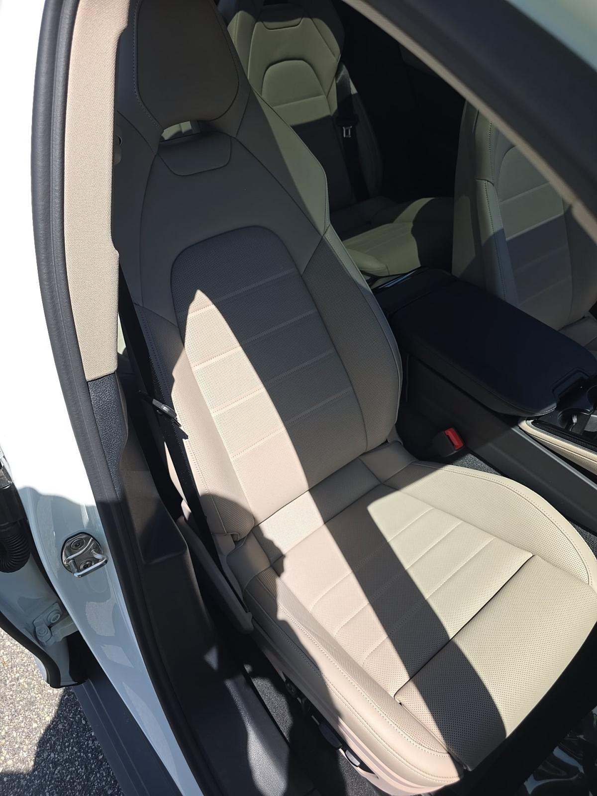 2025 Porsche Panamera Base RWD