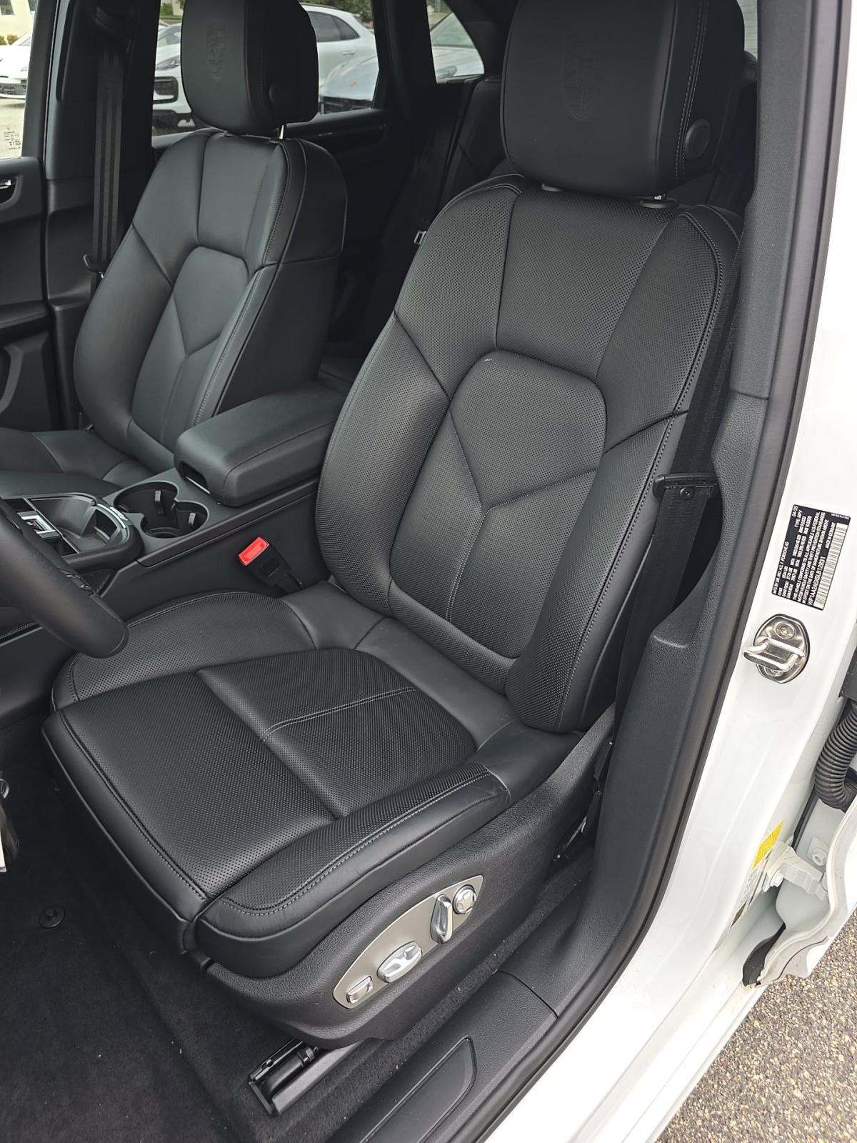 PORSCHE MACAN - 6