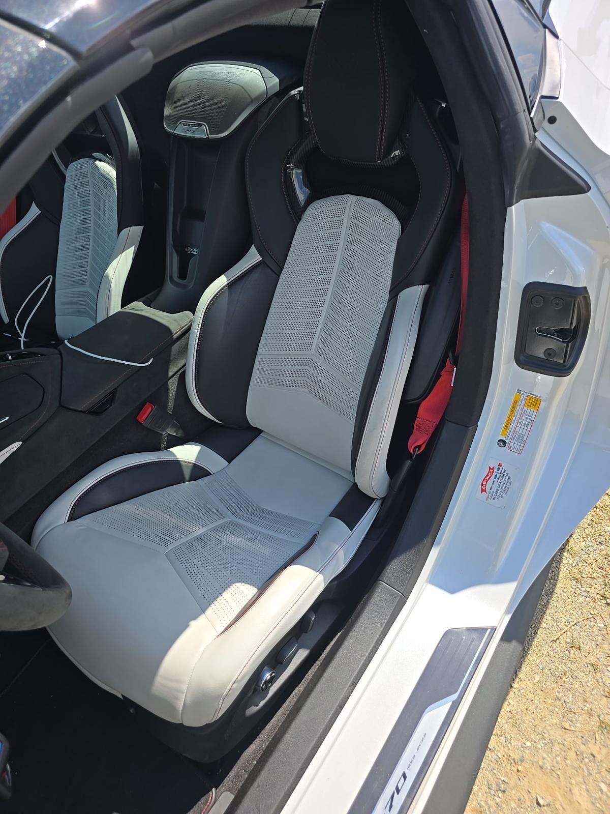 CHEVROLET CORVETTE - 6