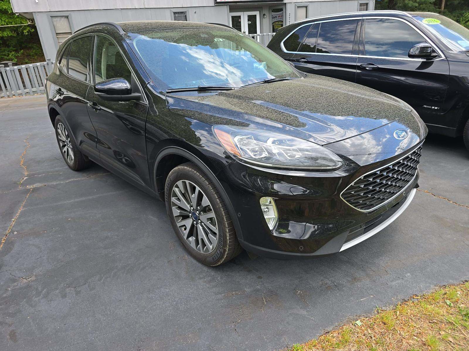 FORD ESCAPE - 4