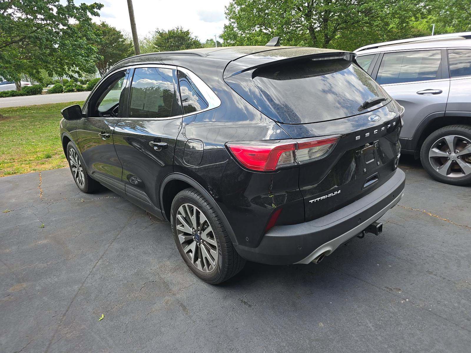 FORD ESCAPE - 2