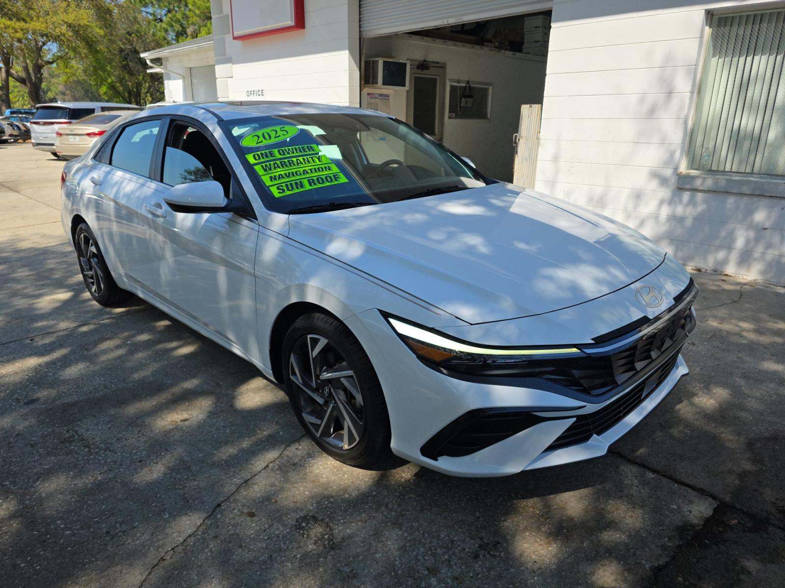 HYUNDAI SEL CONVENIENCE - 4