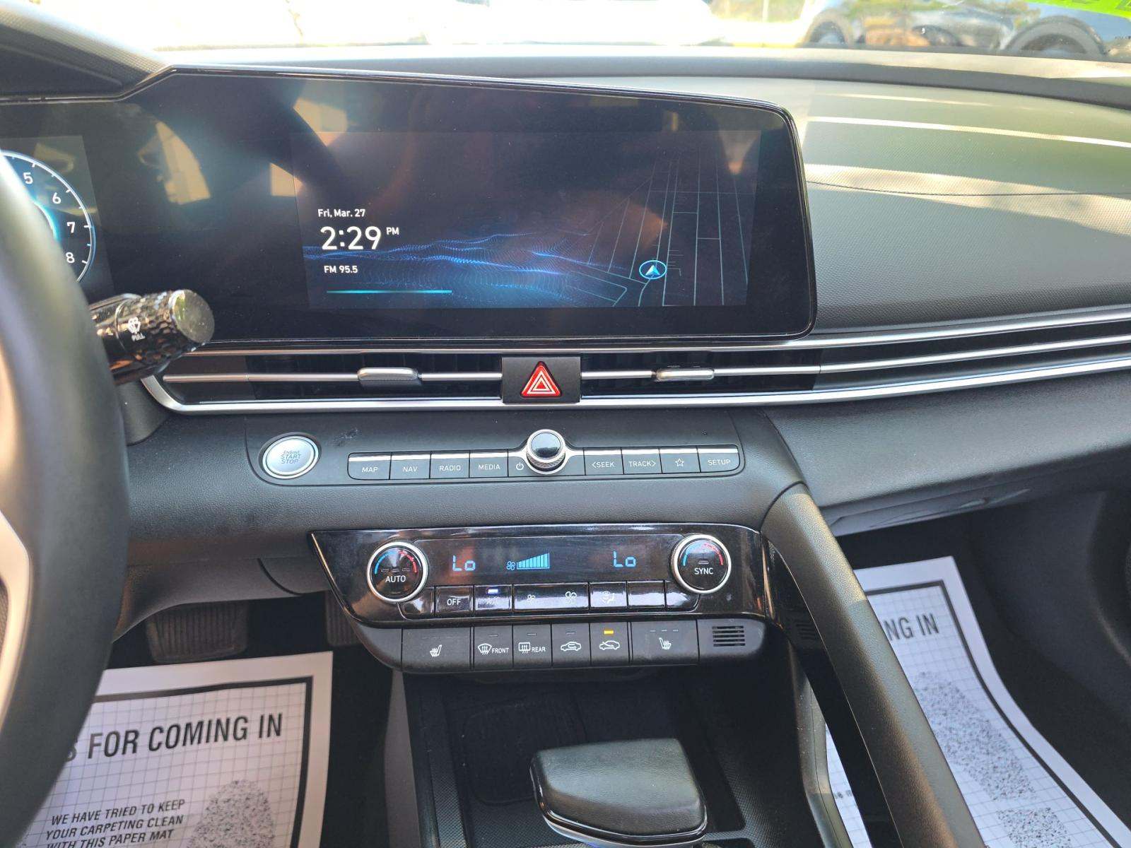 HYUNDAI SEL CONVENIENCE - 10