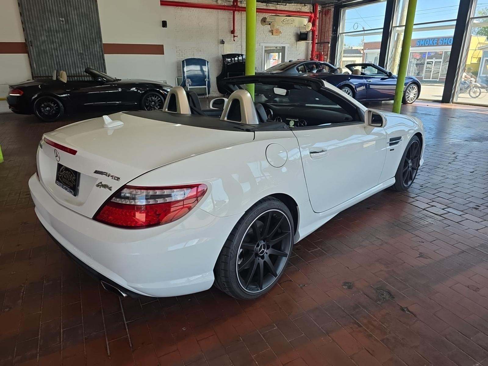 2015 Mercedes-Benz SLK SLK 250 RWD