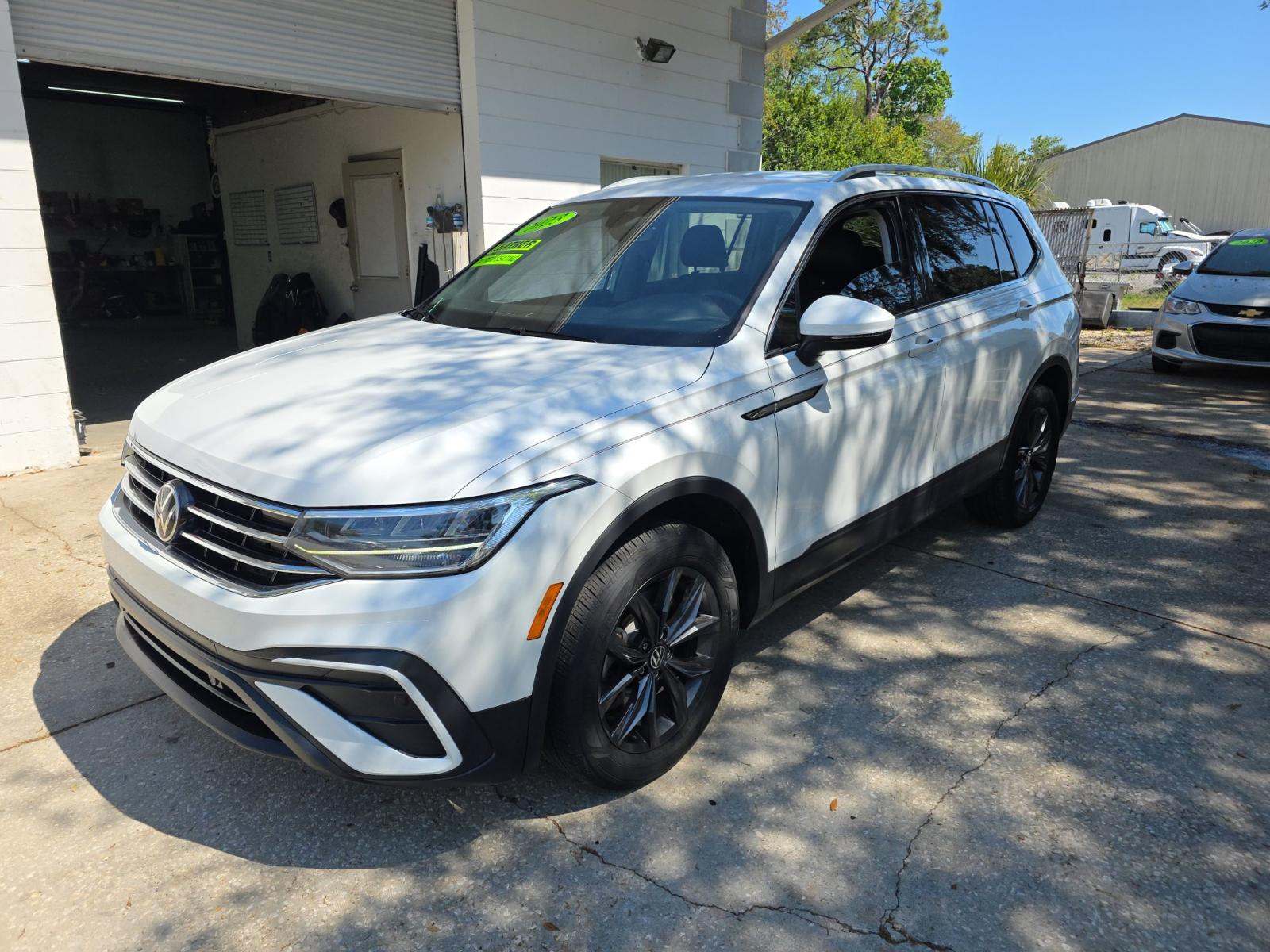 2023 Volkswagen Tiguan 2.0T SE FWD