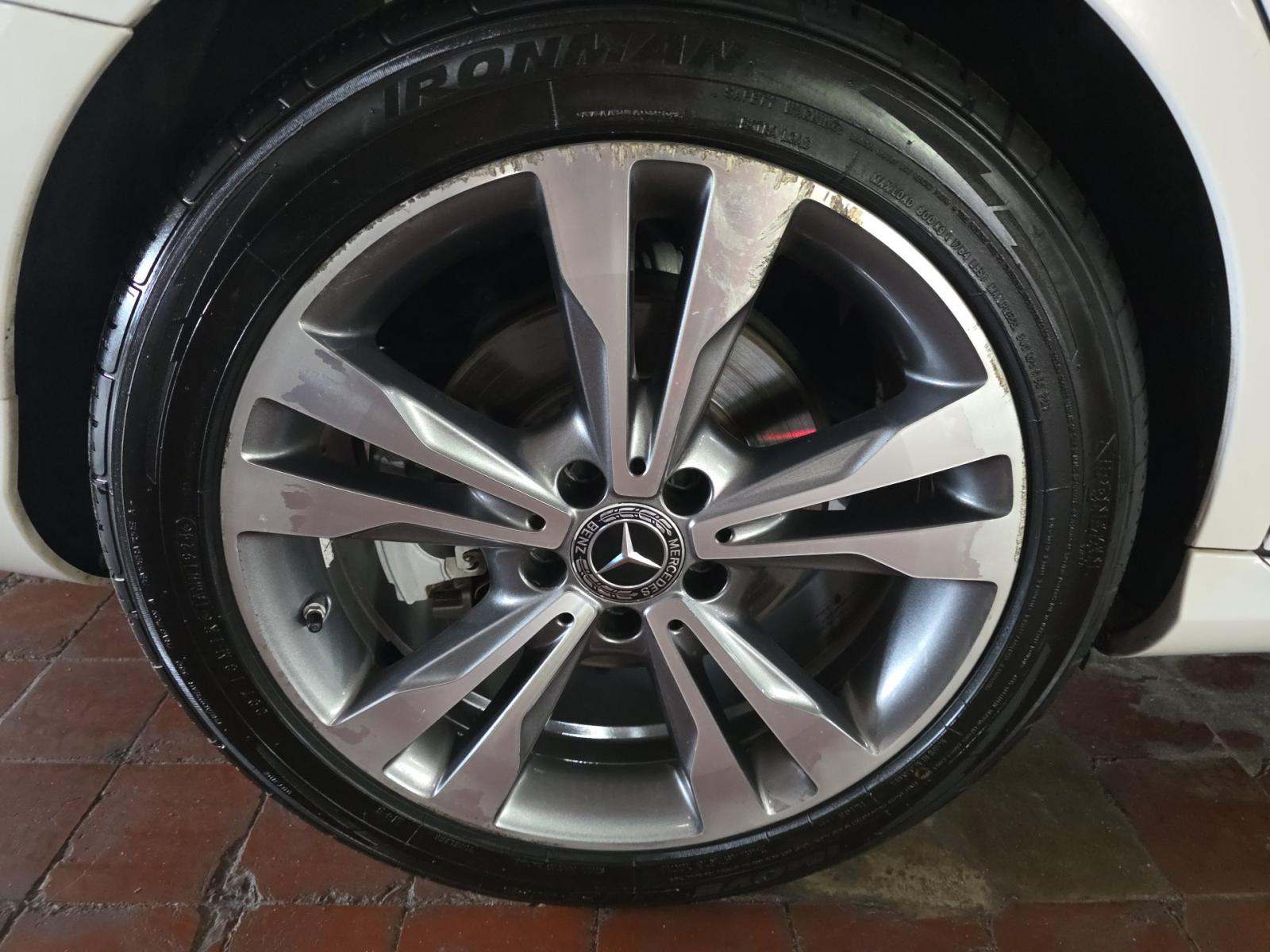 2019 Mercedes-Benz C-Class C 300 RWD