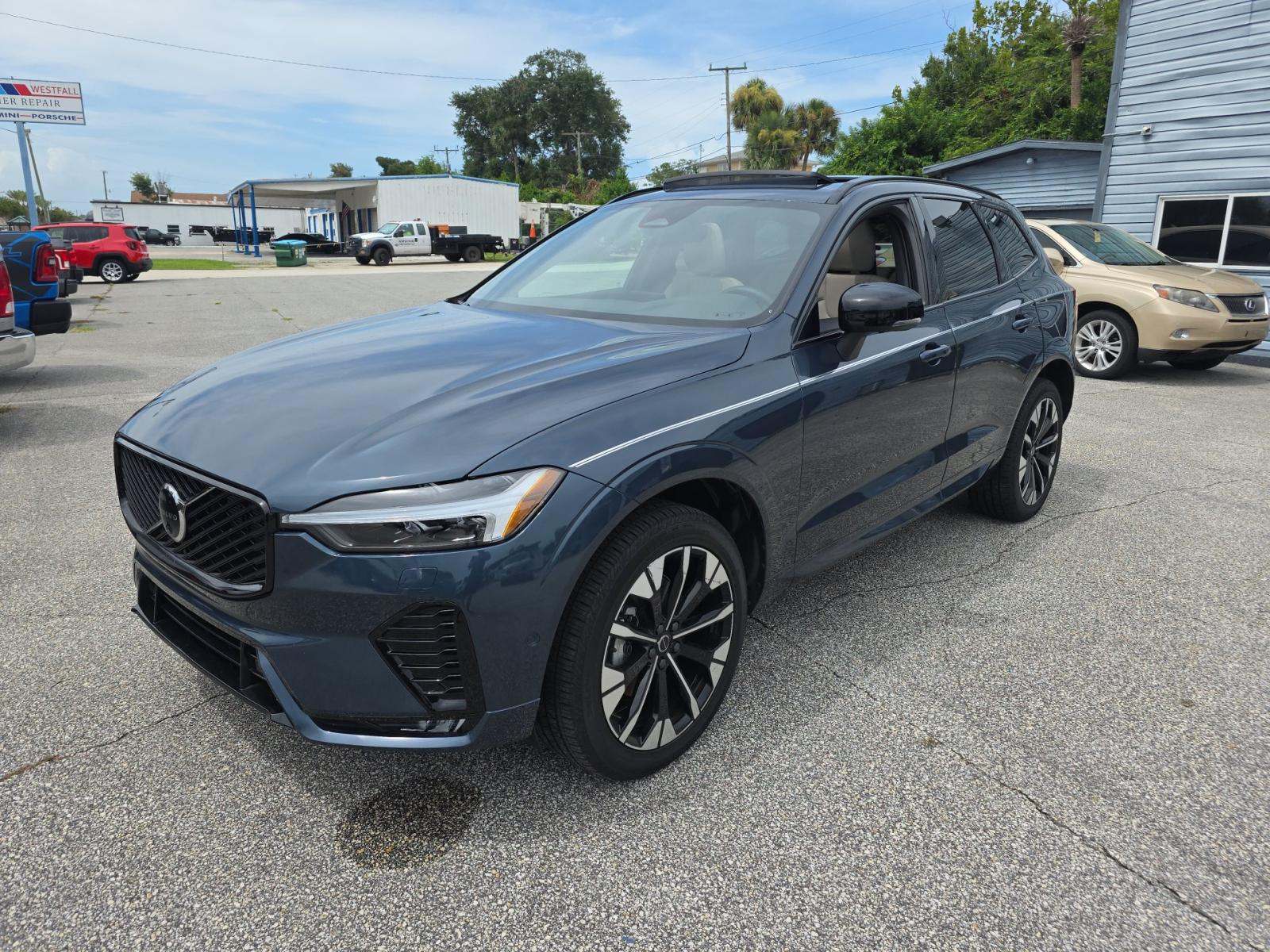 2026 Volvo XC60 B5 Plus AWD