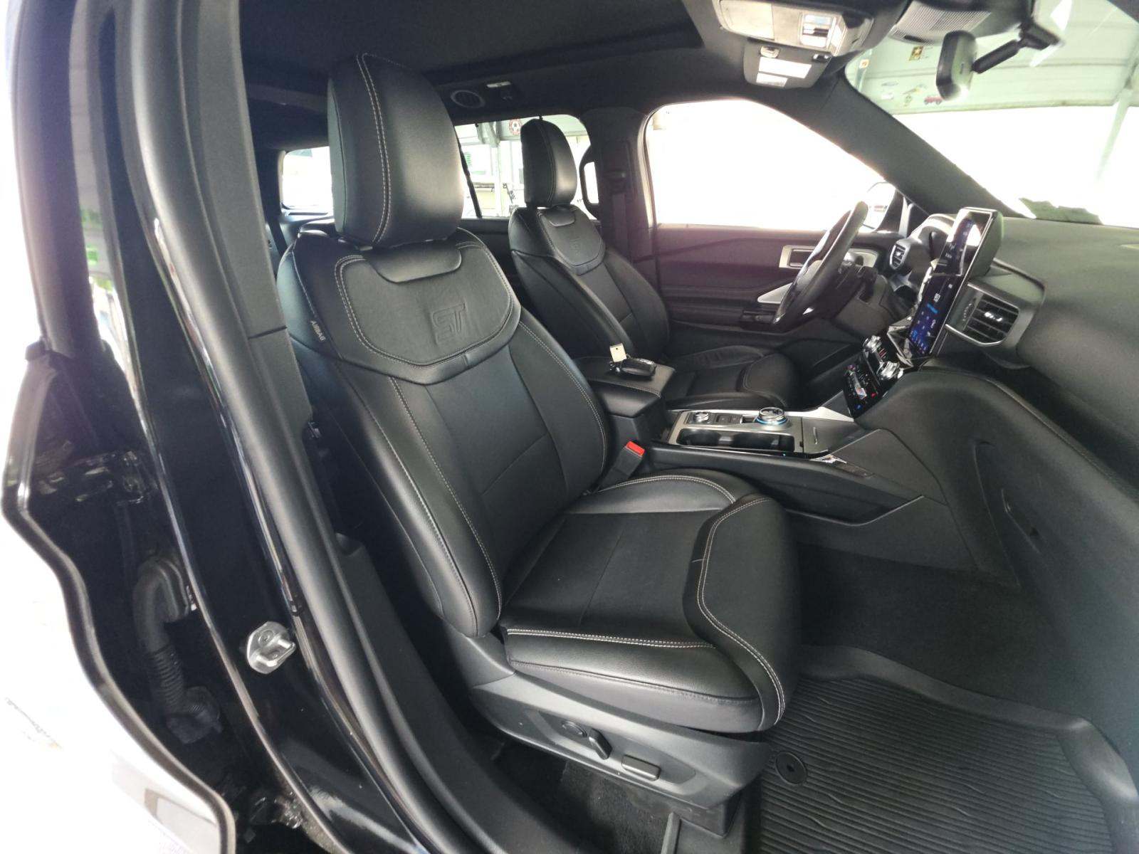 2022 Ford Explorer ST AWD