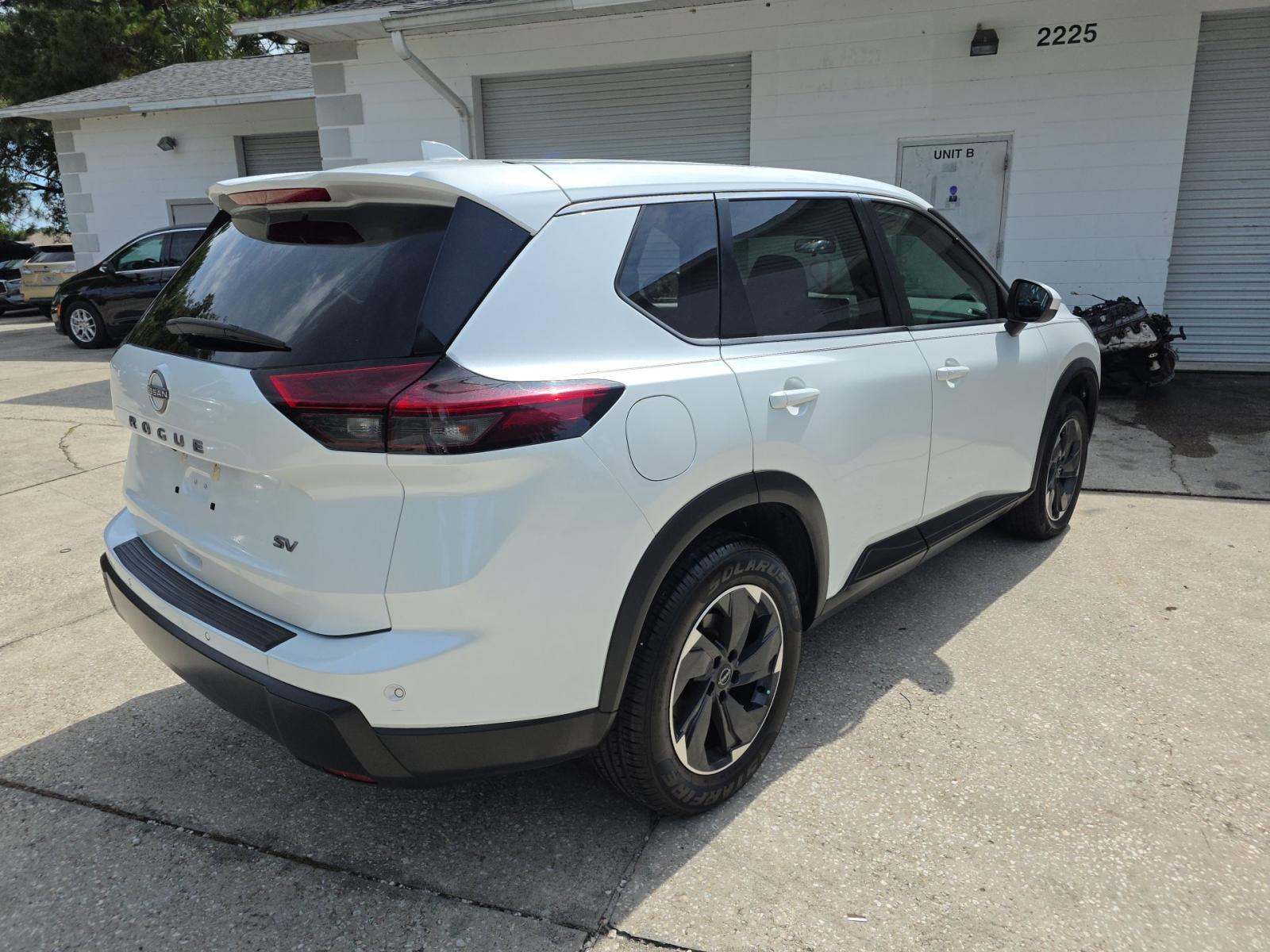 2024 Nissan Rogue SV FWD