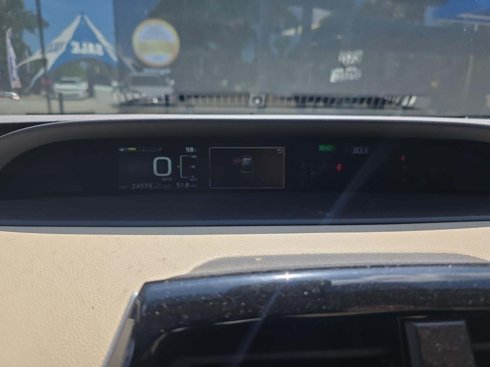 2022 Toyota Prius LE FWD