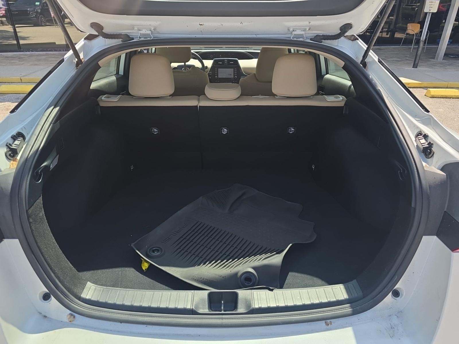 2022 Toyota Prius LE FWD