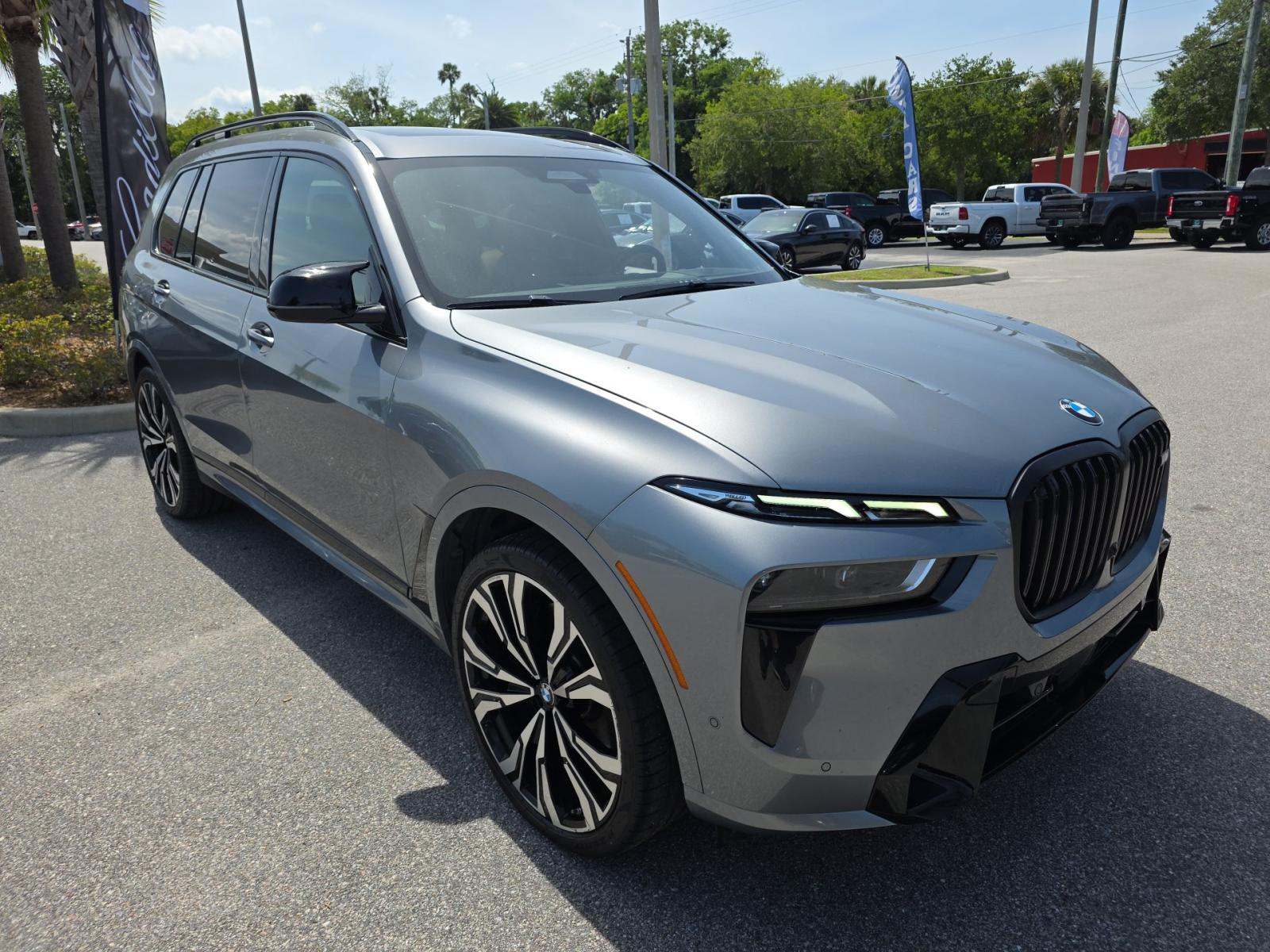 2024 BMW X7 M60i AWD