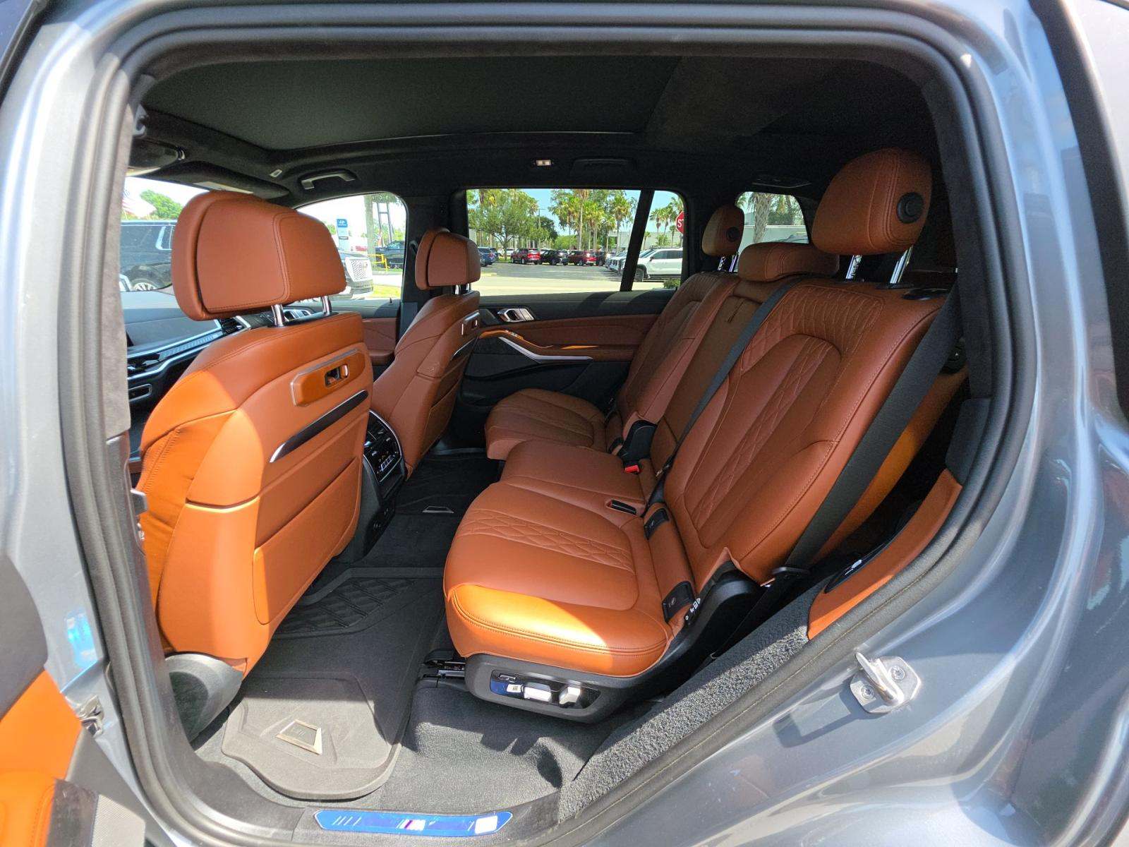 2024 BMW X7 M60i AWD