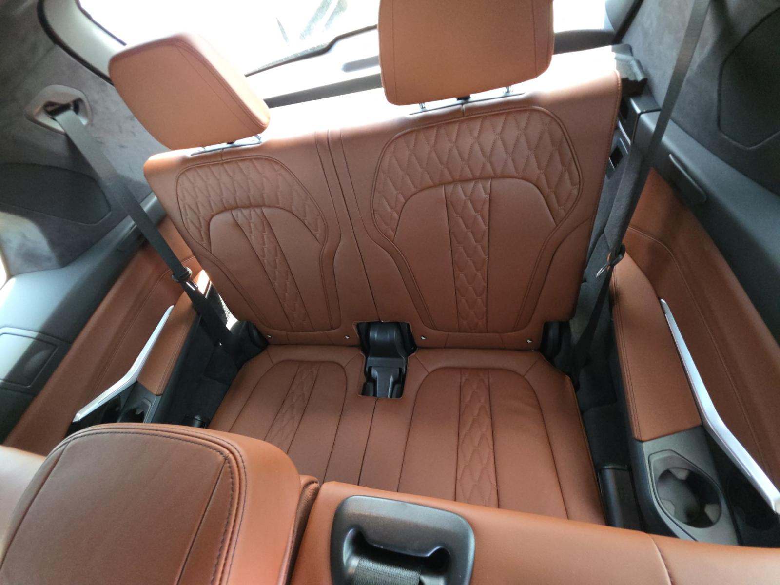 2024 BMW X7 M60i AWD