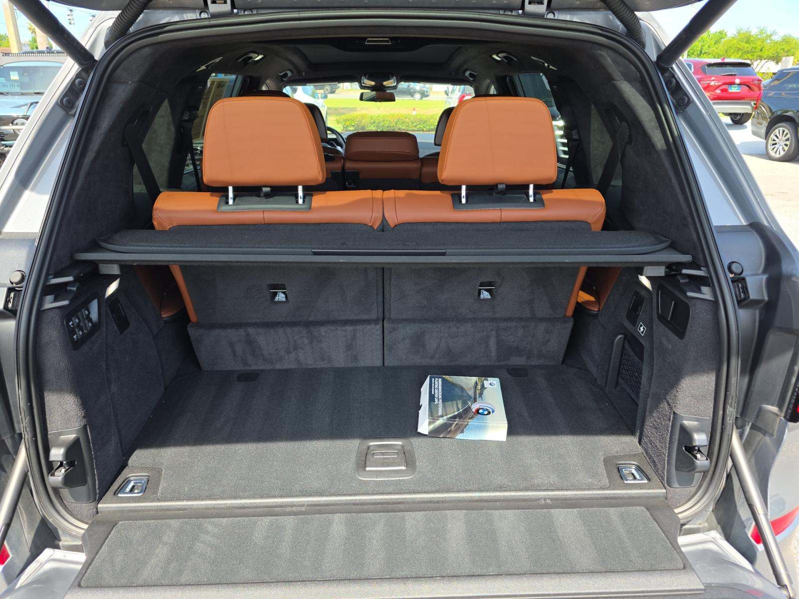 2024 BMW X7 M60i AWD