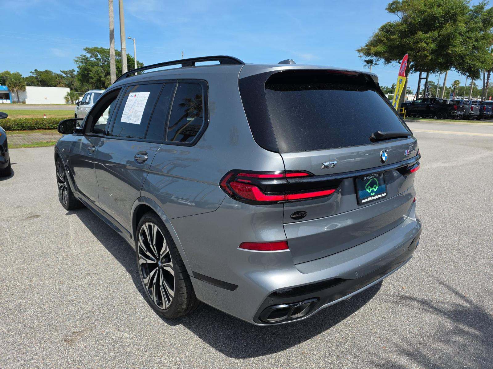 2024 BMW X7 M60i AWD