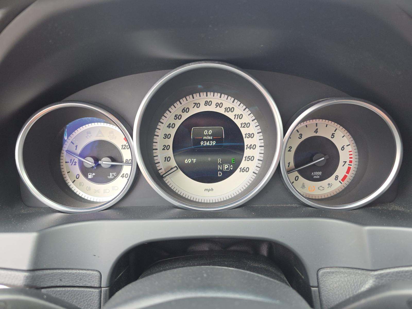 MERCEDES-BENZ E-CLASS - 9