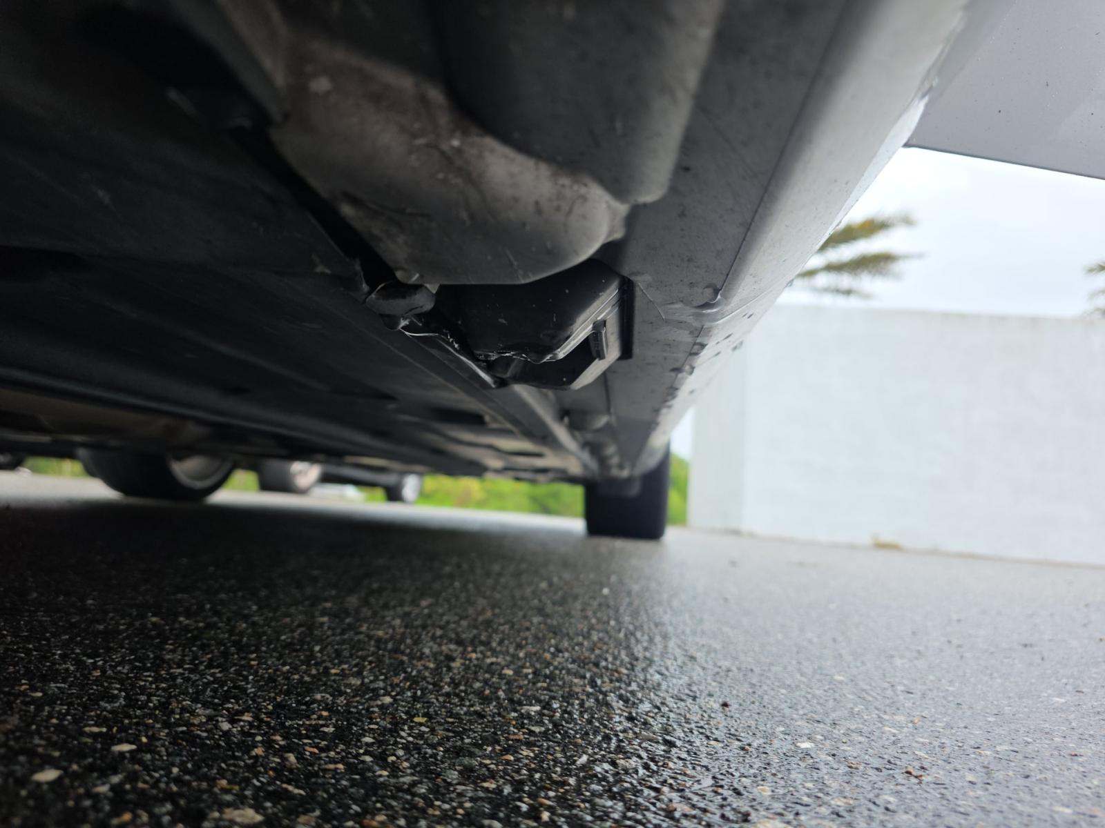 MERCEDES-BENZ E-CLASS - 7